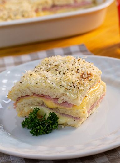 Sanduíche de Forno com Queijo e Presunto Sadia