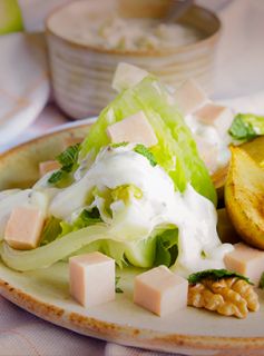Salada com Peito de Frango e Gorgonzola