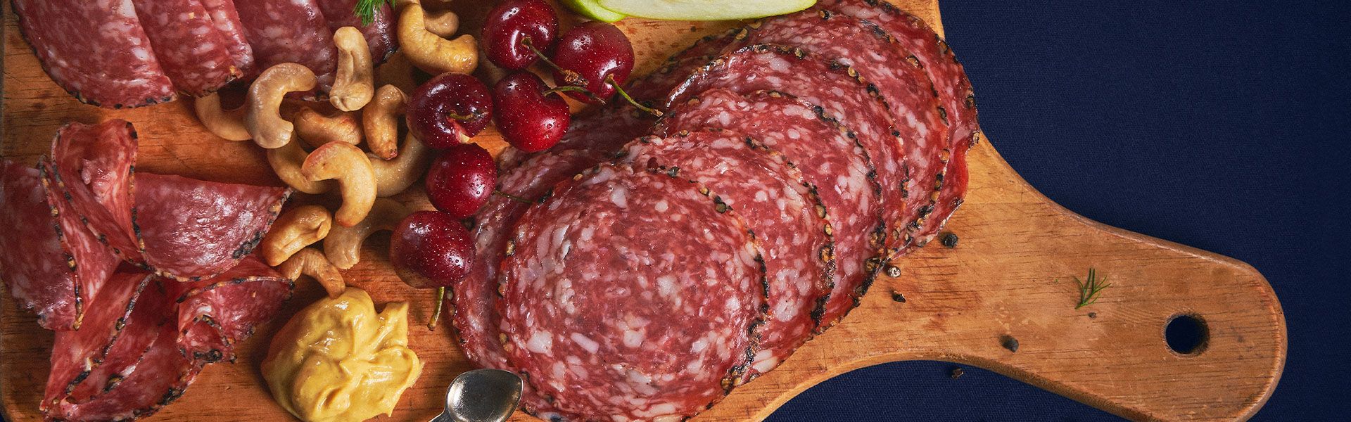 Sadia Tábua de Salame com Borda de Pimenta Sadia Speciale