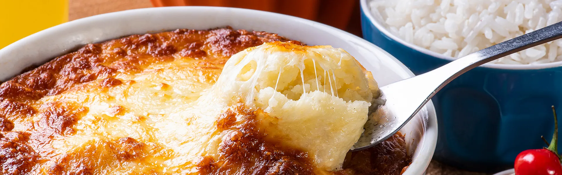 Escondidinho de Frango com Azeitona e Purê de Batatas