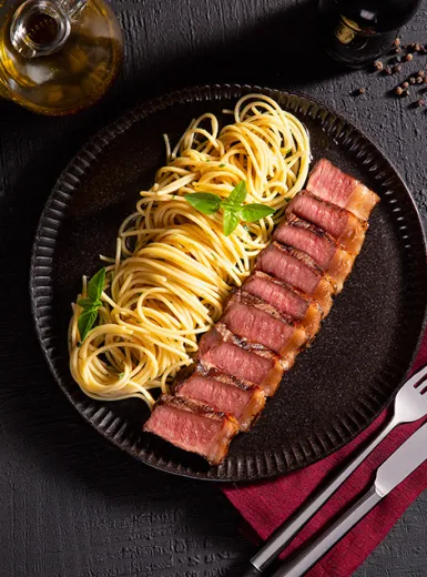 Picanha Assada com Spaghetti e Salsa Fresca