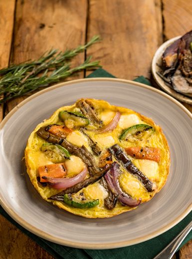 Omelete de Vegetais e Queijo Meia Cura