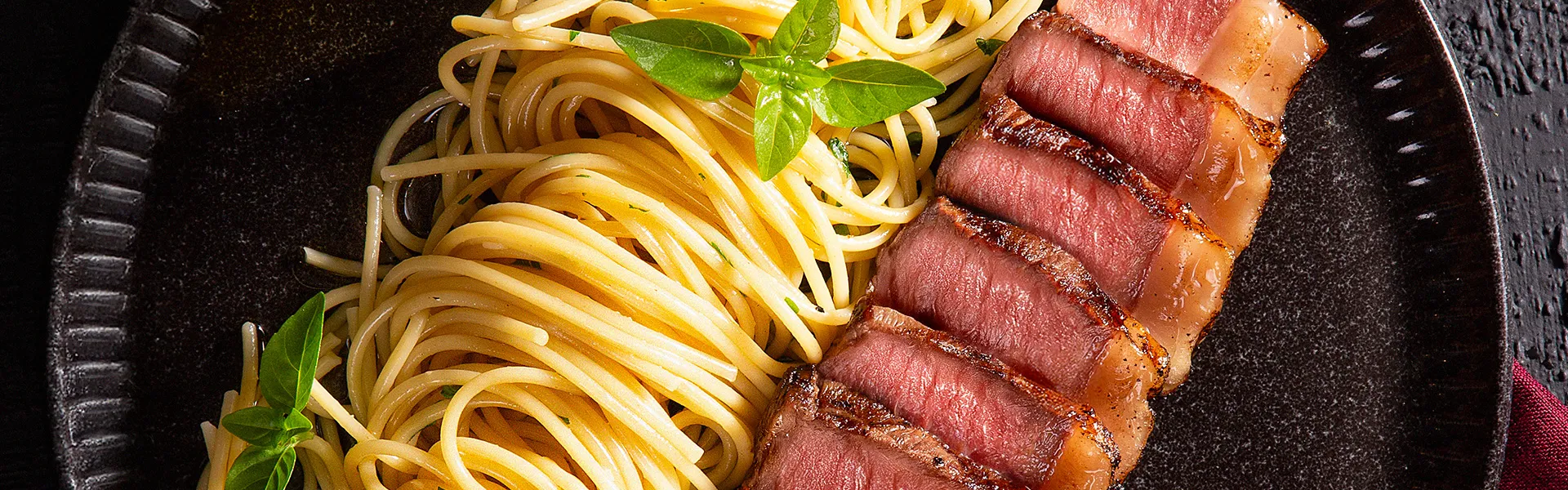 Picanha Assada com Spaghetti e Salsa Fresca