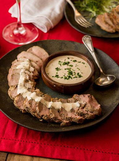 Tagliata de Filé Mignon Suíno Temperado Sadia com Molho Funghi