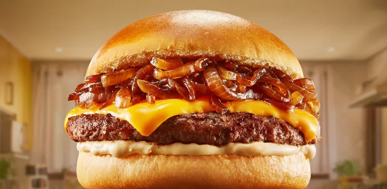 Pop Burger Sadia com Cebola Caramelizada e Queijo