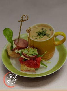 Shots de Feijão Branco com Canapés de Linguiça por Badaui