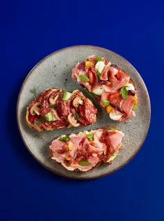 Bruschetta de Salame