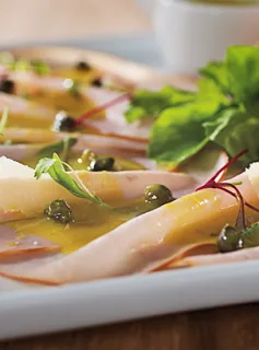 Salada Carpaccio com Peito de Peru Sadia