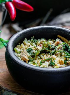 Arroz de Peru com Tucupi e Jambu