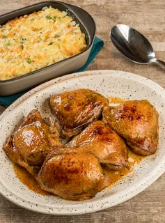 Sobrecoxa de Frango Sadia com Arroz de Forno