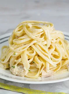 Macarrão com Frango ao Limão (linguini)