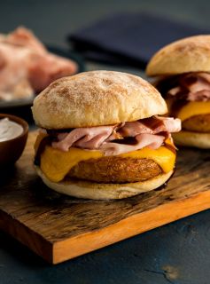 Burguer de Frango e Royale na Ciabatta