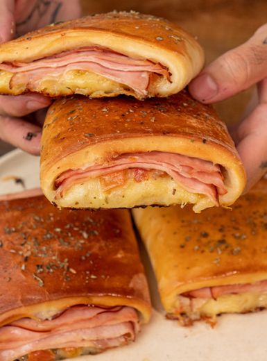 Joelho de Peito de Peru e Queijo por Léo Abreu