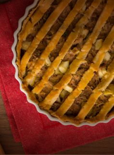 Torta Cremosa de Peru e Maçã