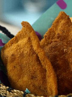 Pastel de Fricassê Empanado