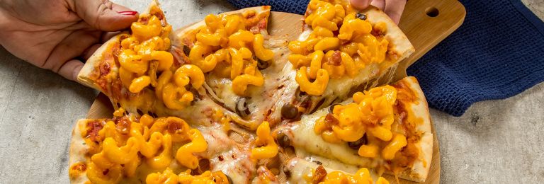 Pizza com Mac’n Cheese Sadia